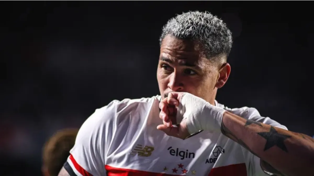 Luciano contra o Bahia no Brasileirão