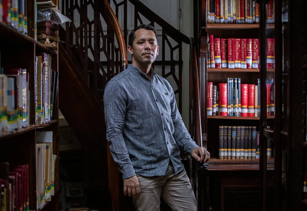 O escritor Itamar Vieira Junior