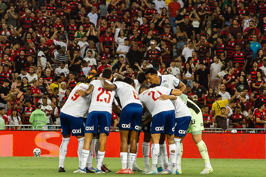 Com 13 desfalques, o Bahia recebe o líder Flamengo e terá que superar um tabu de 12 derrotas seguidas. O técnico Rogério Ceni também busca a 1ª vitória em 17 jogos contra o time carioca.