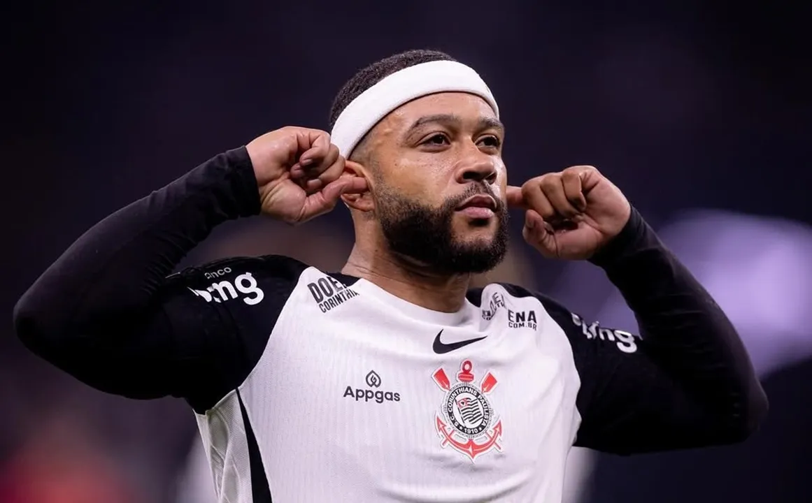 Relembre casos polêmicos de Memphis Depay