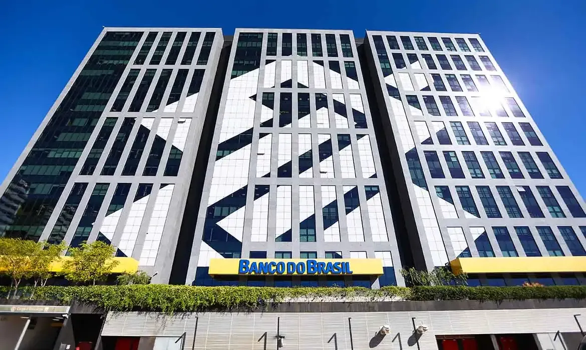Banco do Brasil abre concurso