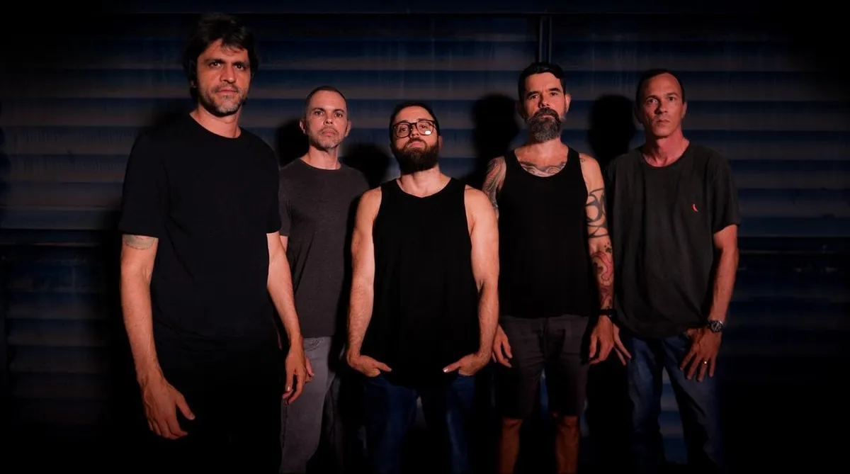 Entre idas e vindas, a INTRA já conta com 20 anos de estrada fazendo um rock visceral, com pegada entre o nu metal e o hardcore