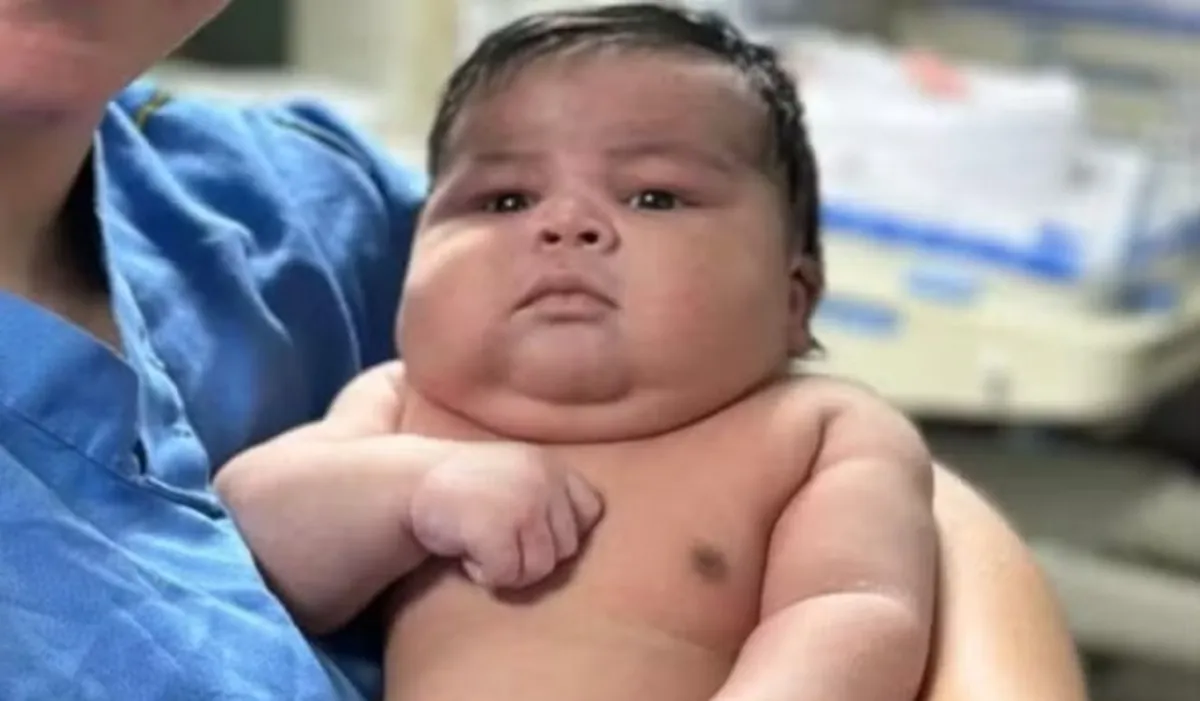 Bebê nasceu pesando 6,5 kg