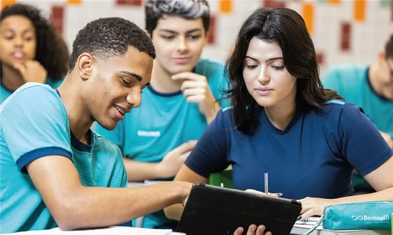 Imagem ilustrativa da imagem Bernoulli Educação disponibiliza o gabarito do primeiro dia do Enem 2025