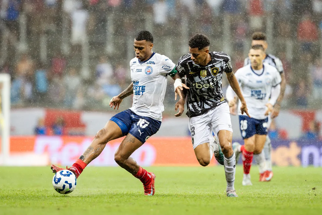 Com sete desfalques, Botafogo recebe o Bahia em duelo direto no Brasileiro