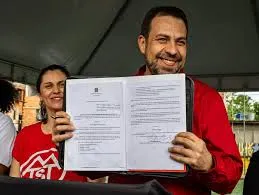 Guilherme Boulos apresenta o programa Governo na Rua, para representantes de movimentos sociais