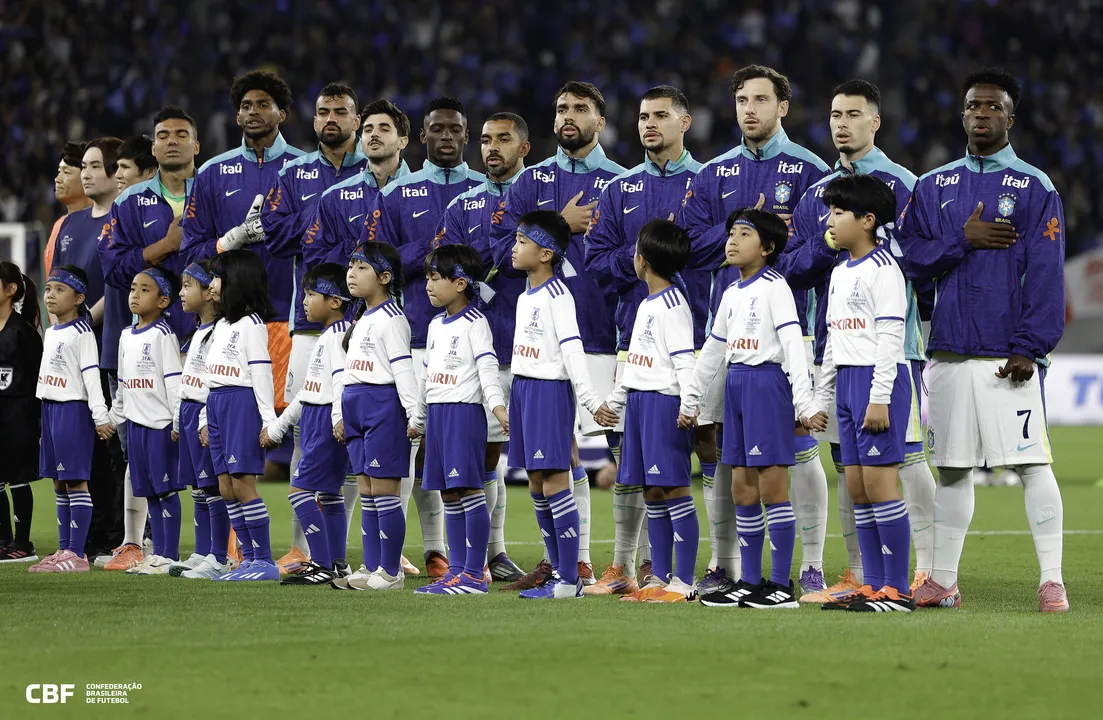 O Brasil foi derrotado pelo Japão por 3 a 2 em amistoso, marcando a primeira derrota da Seleção para os japoneses na história