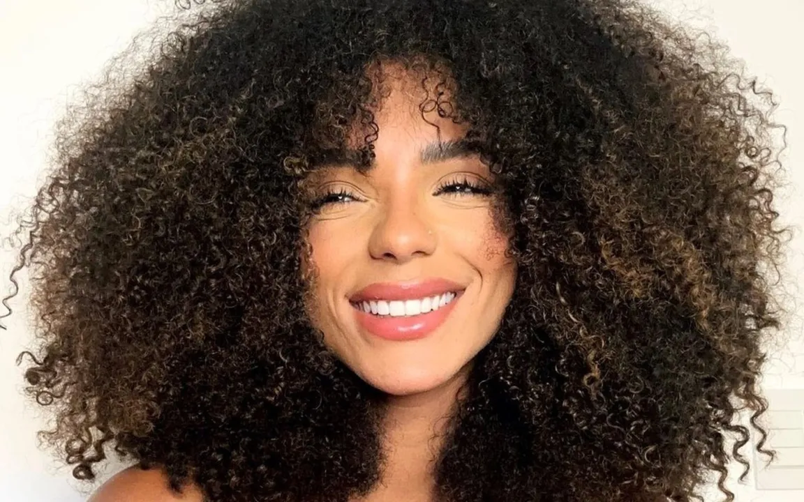 A esposa de Ludmilla saiu da Beija-Flor