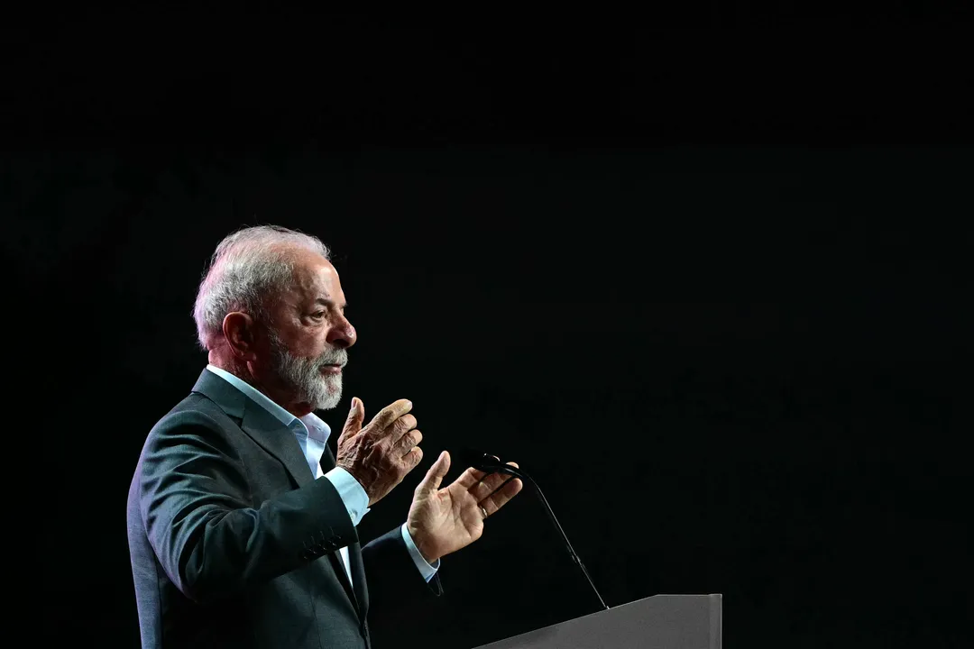 O presidente do Brasil, Luiz Inácio Lula da Silva, discursa durante a cerimônia de abertura da COP30
