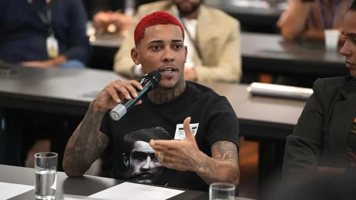MC Poze do Rodo na CPI das Câmeras, na Alerj