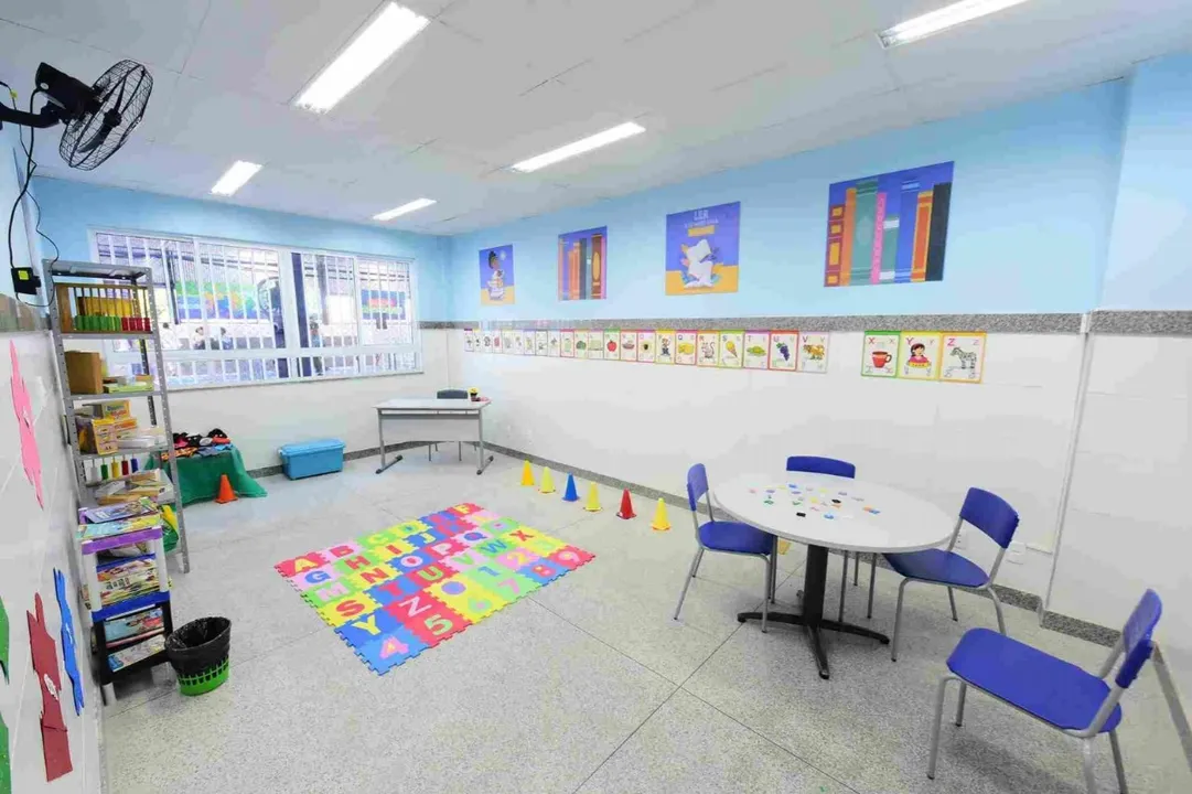 Os interessados nas vagas, devem, preferencialmente, acessar o site da Secretaria Municipal de Educação ou procurar qualquer unidade de ensino da rede