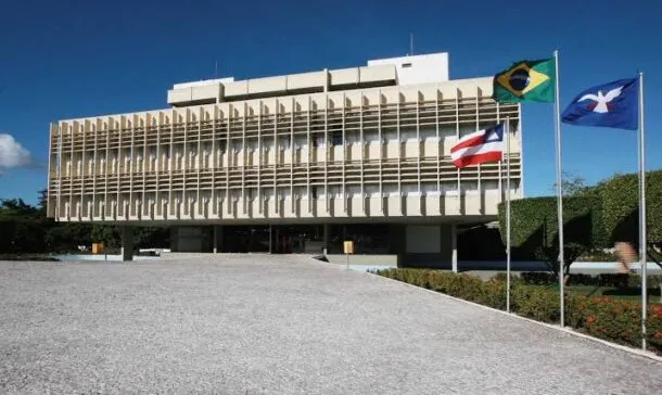 Sefaz oferece salário de até R$ 33 mil