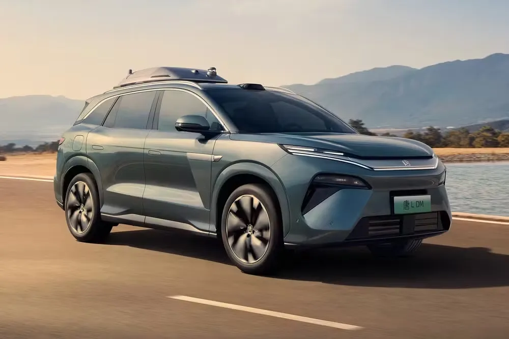 BYD Atto 8 será lançado no Brasil