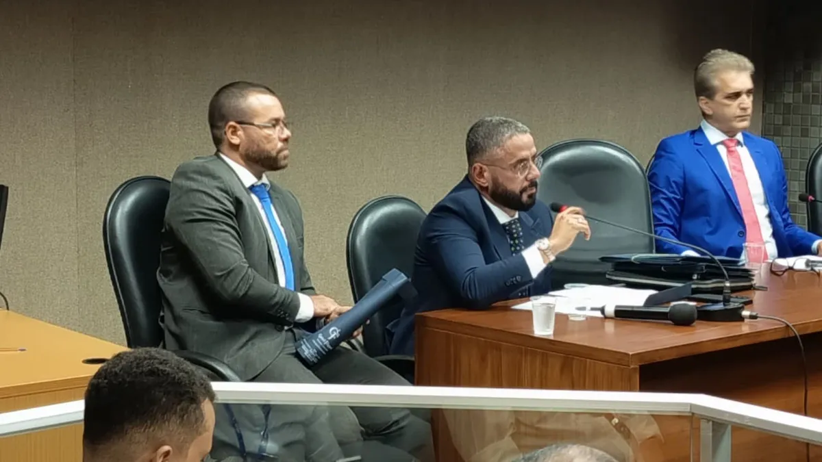 Gamil Foppel durante audiência na CCJ