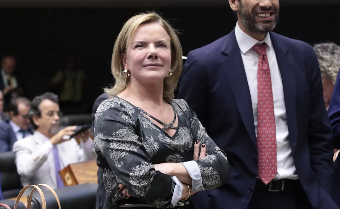 Ministra de Relações Institucionais do governo Lula, Gleisi Hoffmann