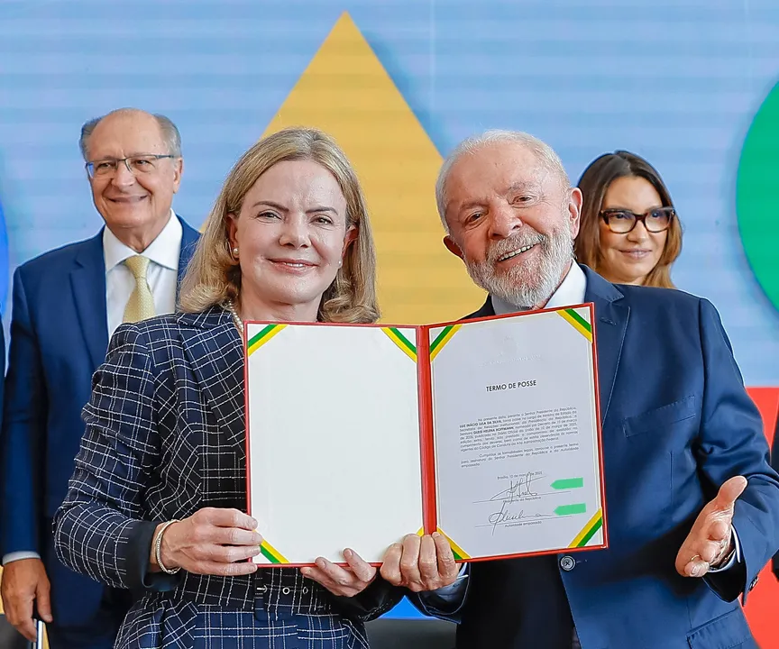 Ministra Gleisi Hoffmann e presidente Lula (PT)