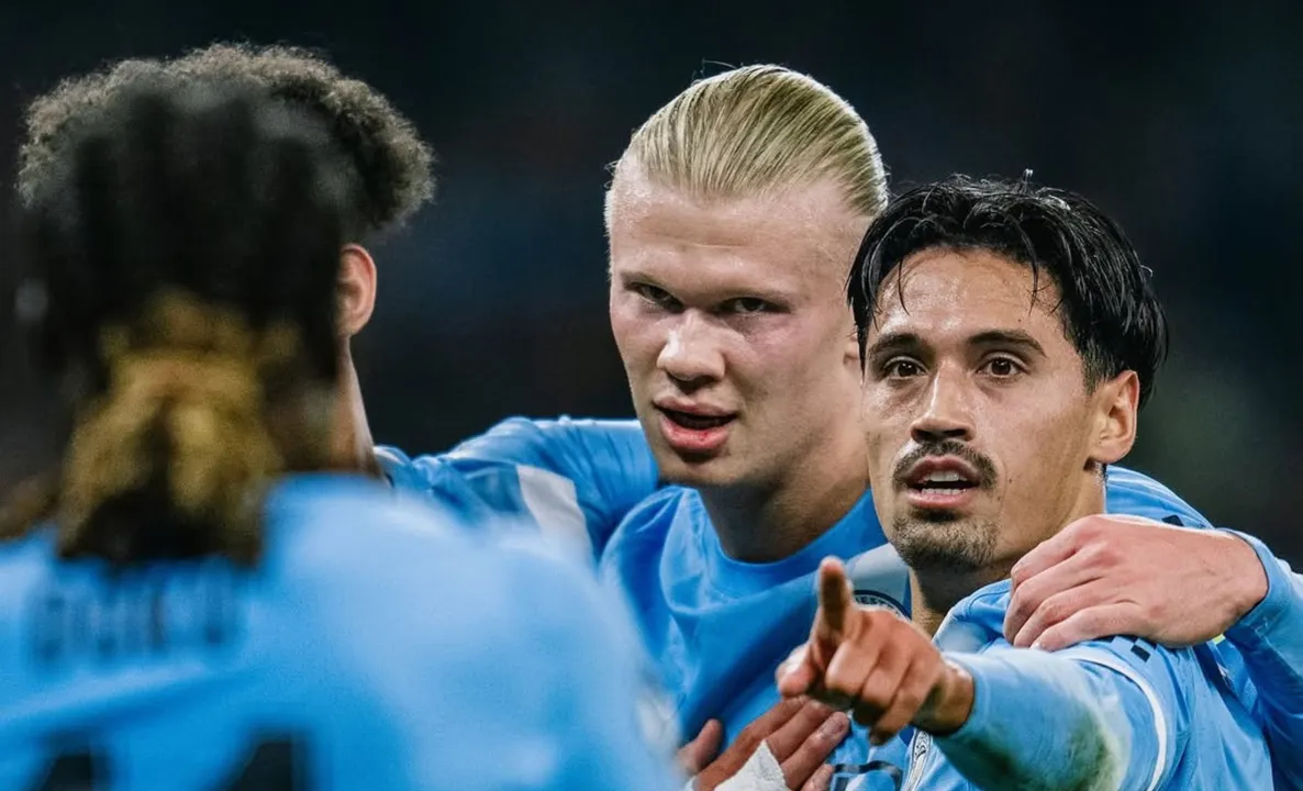 Haaland comemorando gol pelo Manchester City