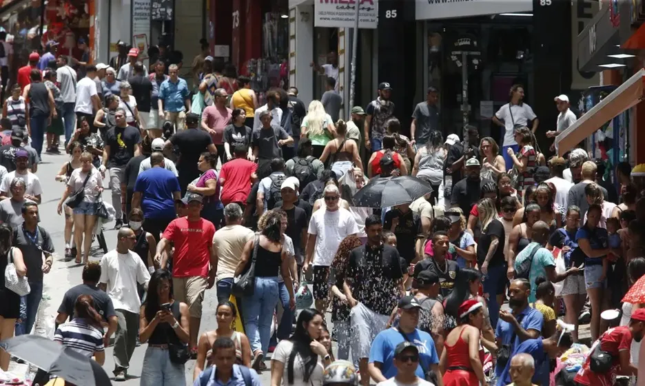 Homens no Brasil tendem a viver menos que as mulheres