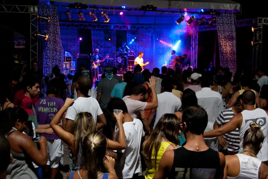 Cidade baiana se transforma em um grande palco de arte, música e cultura a céu aberto