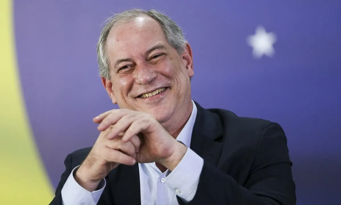 Ciro Gomes pede para deixar o PDT