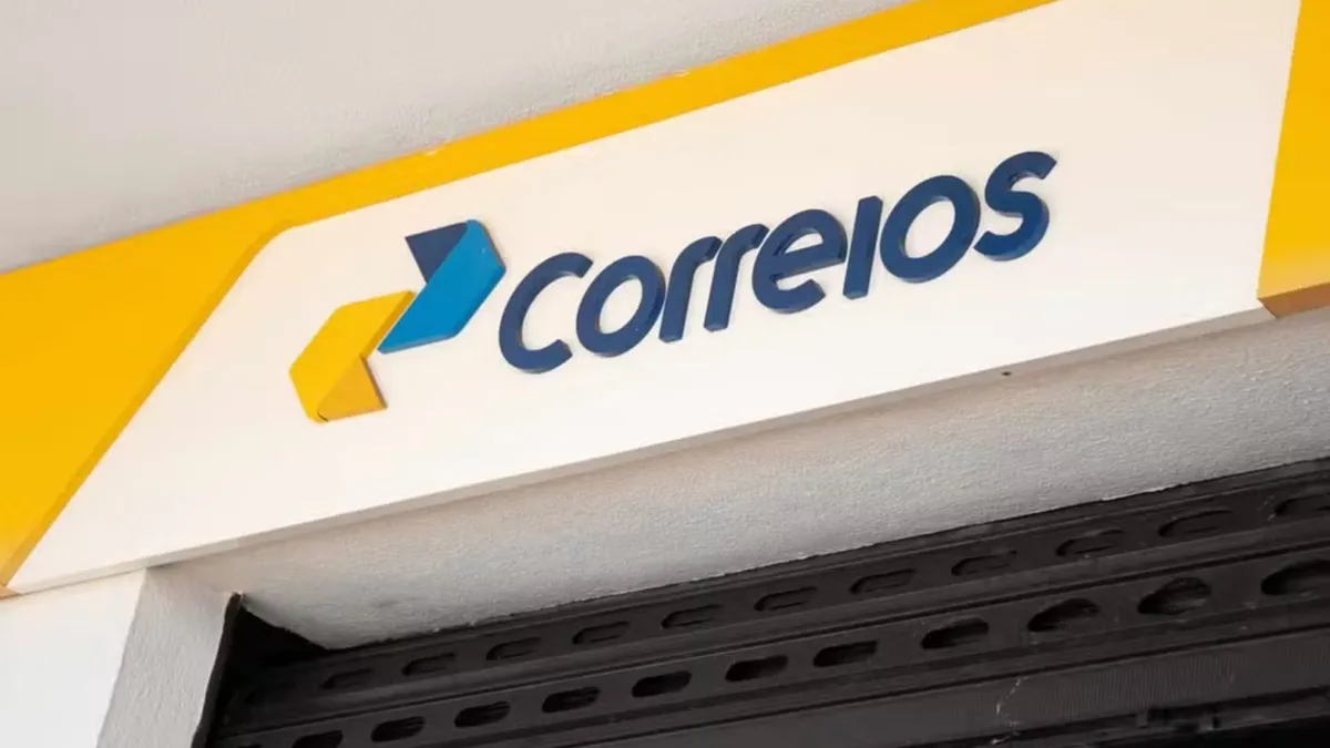 Correios enfrentam crise financeira.