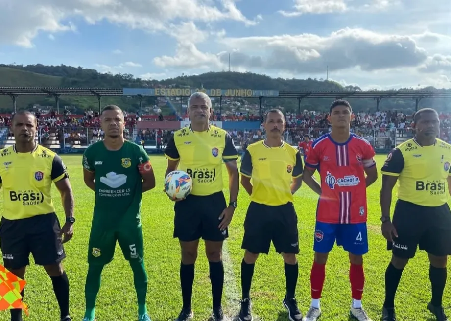 O Intermunicipal 2025 chega ao mata-mata! Coarací, Simões Filho e mais 14 seleções avançam. Veja a tabela de confrontos das oitavas de final, com jogos de ida e volta