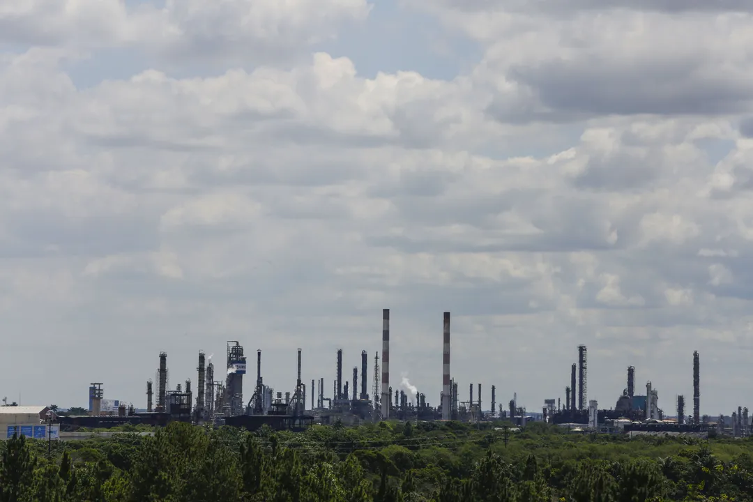 Pólo petroquímico industrial de Camaçari

Na foto: Vista do pólo industrial de Camaçari

Foto: Olga Leiria / Ag.  A Tarde

Data: 12/04/2022