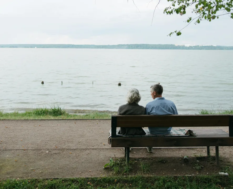 Conheça os 5 destinos onde as pessoas vivem mais de 100 anos