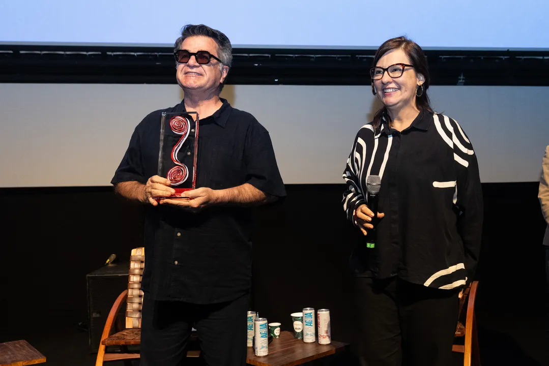 Jafar Panahi recebeu o prêmio Humanidade pelo filme "Foi apenas um acidente"