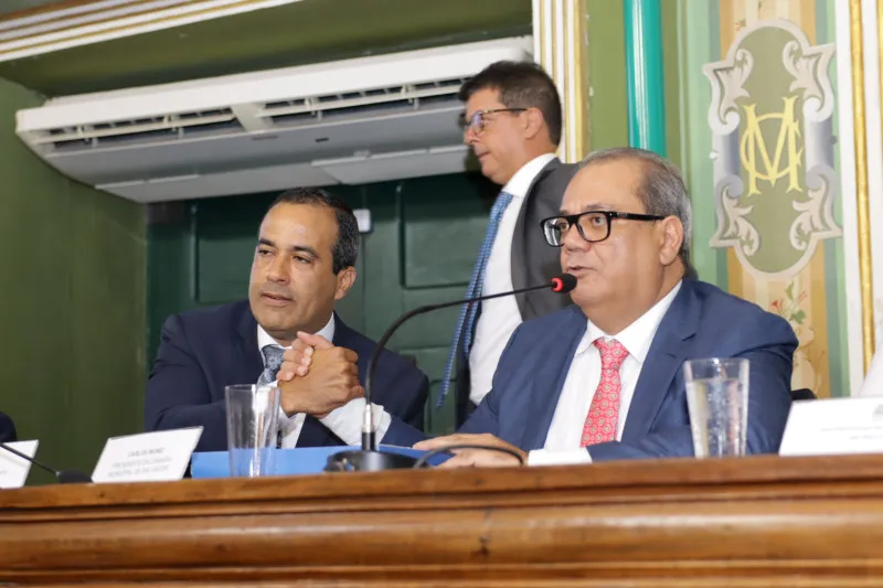 Presidente Carlos Muniz (PSDB) e Bruno Reis (União Brasil)