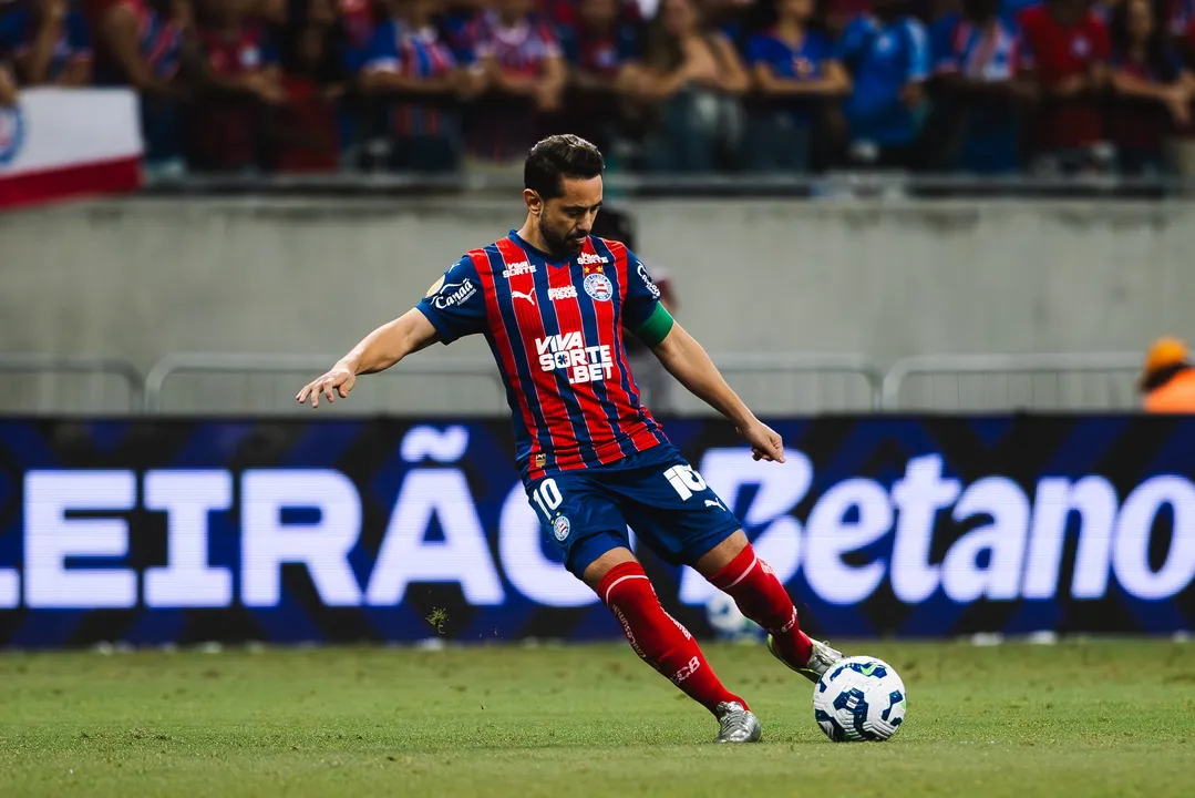 Everton Ribeiro pelo Bahia