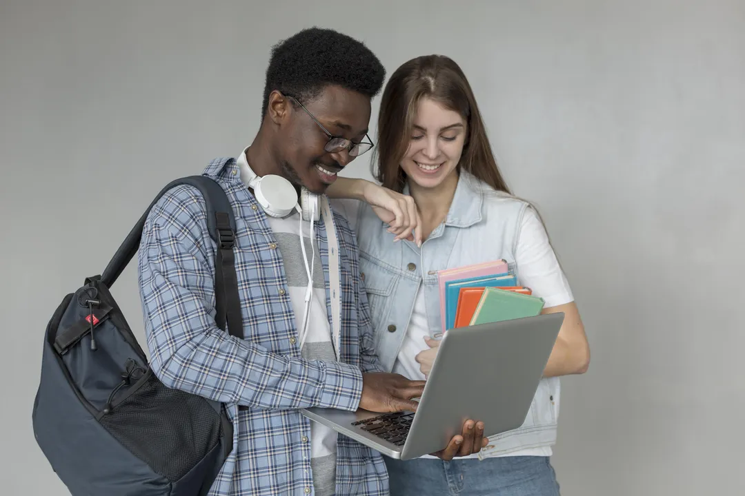 Imagem ilustrativa da imagem Experiência universitária gratuita para milhares de jovens em todo o Brasil é oferecida nesta quinta