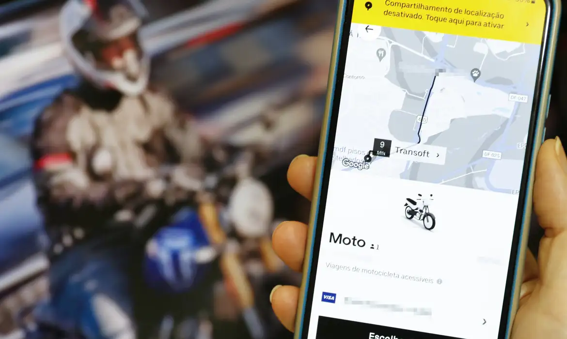 Uber e 99 deixam o motoapp em SP e falam em acionar a Justiça