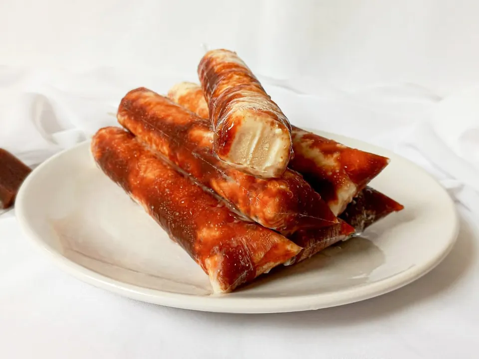 Além de refrescante, o geladinho tem aquele toque nostálgico que remete às sobremesas clássicas da infância