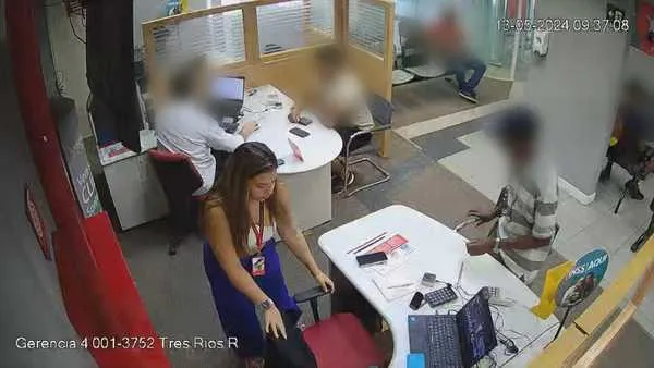 Mulher se aproveitava do acesso privilegiado ao sistema bancário e da relação de confiança com os clientes