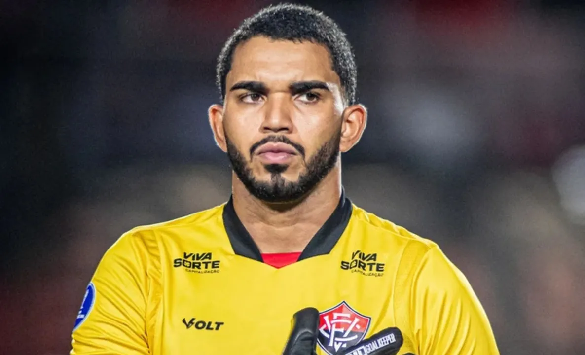 Lucas Arcanjo, goleiro do Vitória