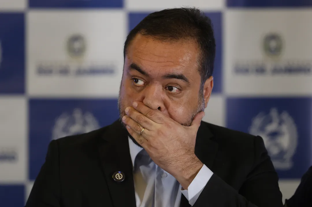 O governador do Rio de Janeiro, Cláudio Castro, durante entrevista coletiva para falar sobre ação policial da Operação Contenção, contra o Comando Vermelho.