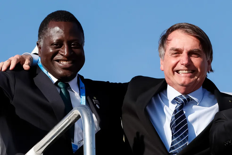 Deputado Hélio Negão e o ex-presidente Jair Bolsonaro (PL)