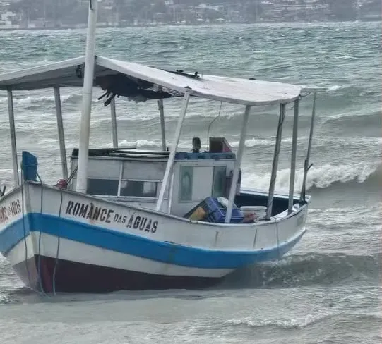 O corpo da vítima foi localizado a aproximadamente 2 km da Praia das Neves
