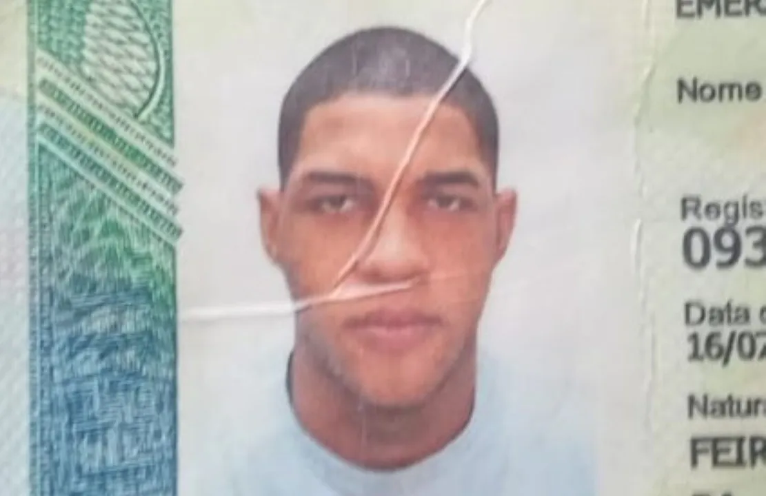 A polícia ainda tenta identificar homem suspeito de matar Emerson