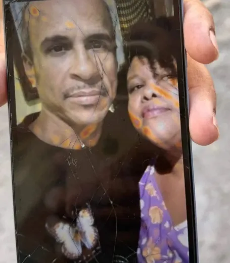 Sandra foi esfaqueada pelo marido dentro da casa do casal