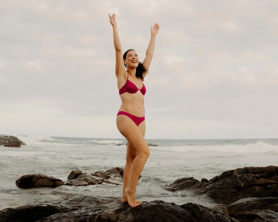 Atriz está hospedada em Itapuã