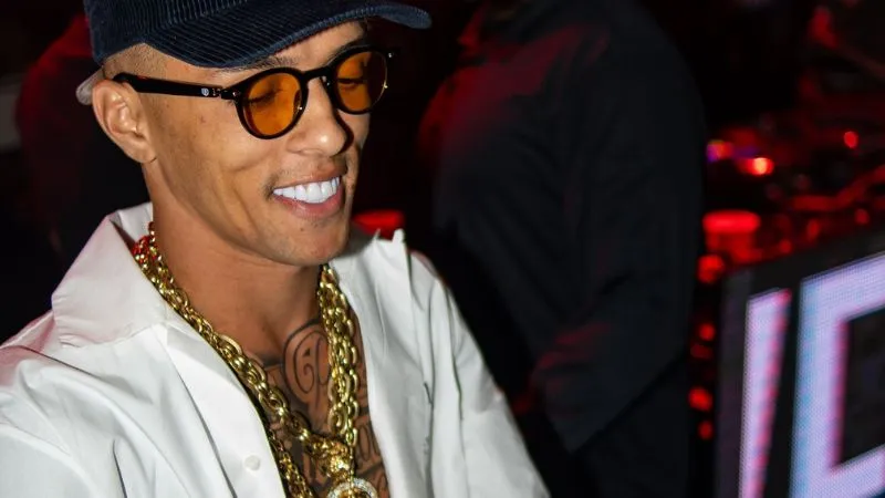 Influenciador Bruno Alexssander Souza Silva, conhecido como Buzeira