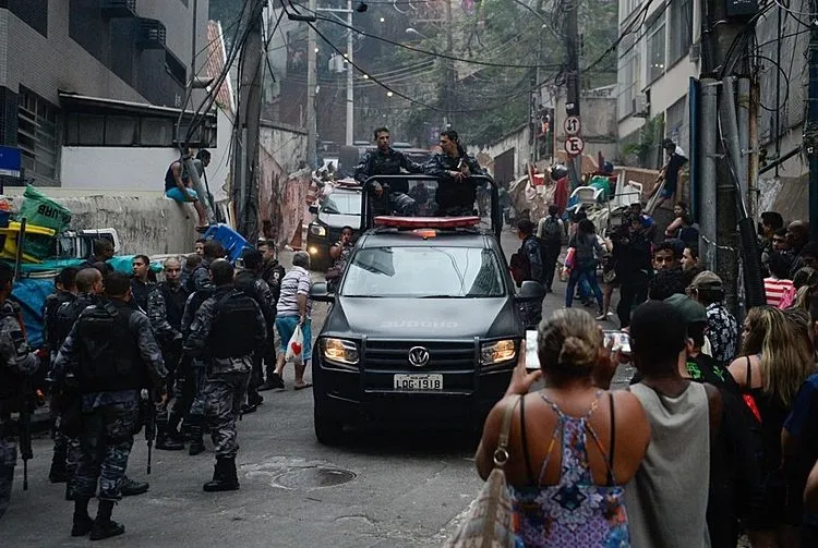 Policiais durante operação mais letal do Rio de Janeiro