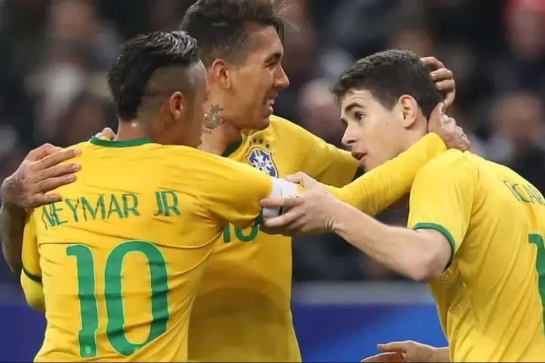 Ex-Seleção, Oscar comenta susto cardíaco e agradece mensagens