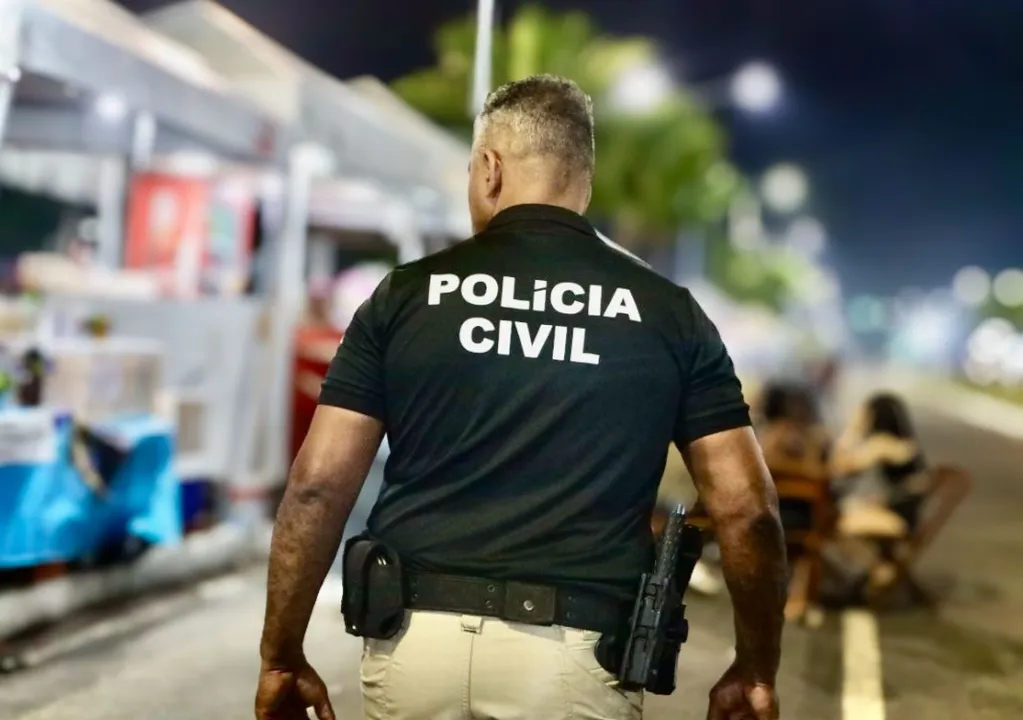 Policiais localizaram alvo de mandado durante festa em Ribeira do Pombal