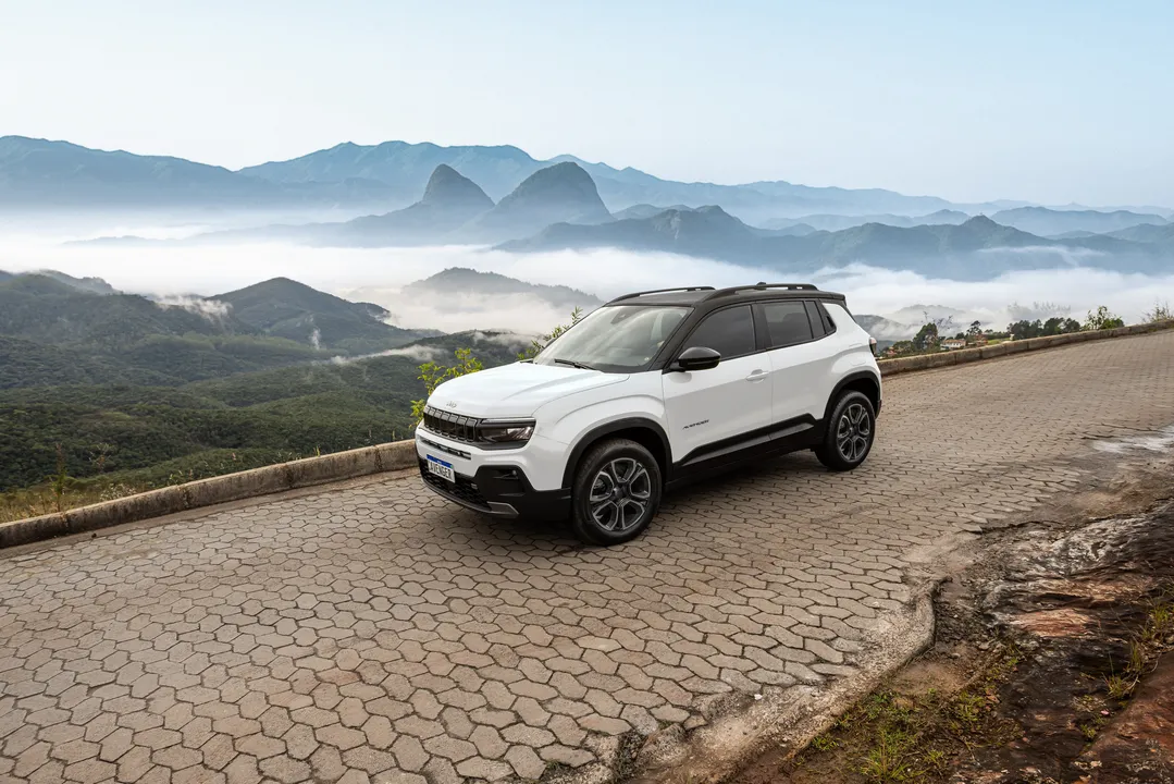 Jeep Avenger reforça o lineup da marca no Brasil em 2026