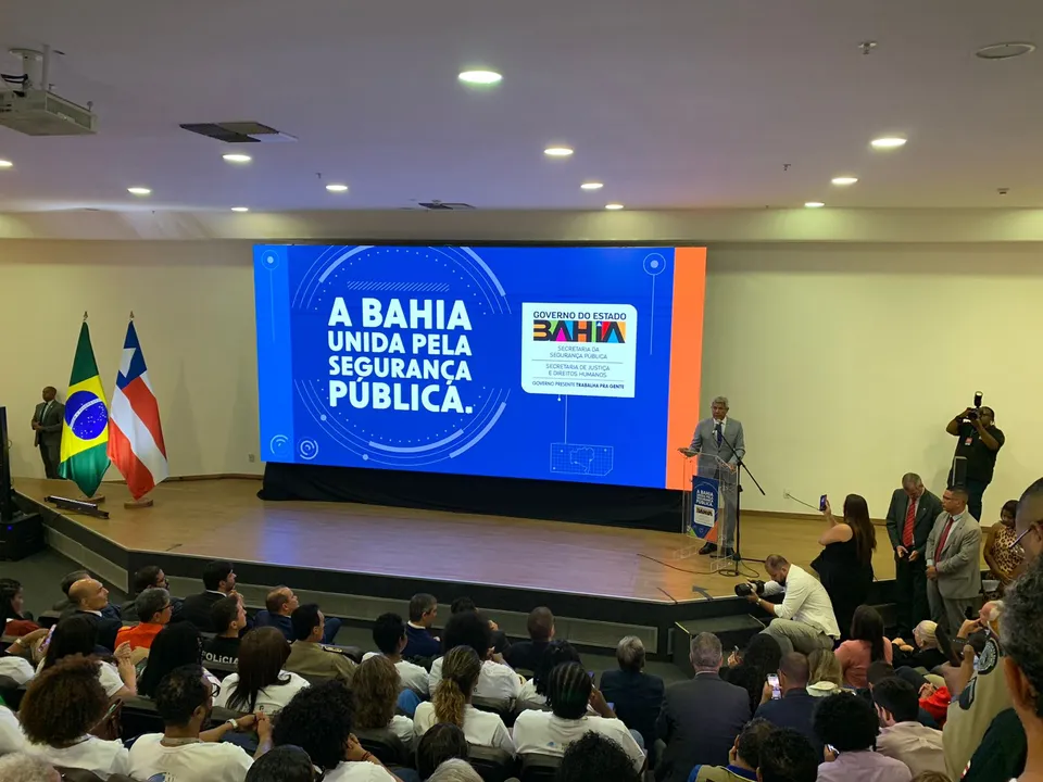 Jerônimo Rodrigues durante evento na sede da SSP