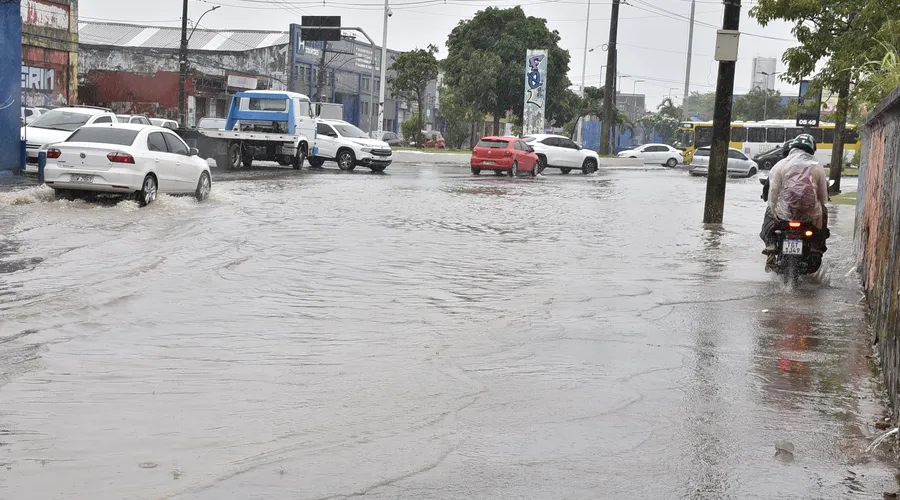 Último temporal causou estragos em Salvador