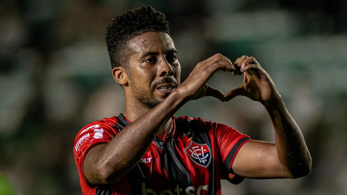 Willian Oliveira pelo Vitória